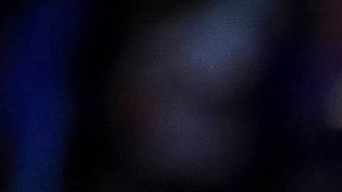 Isaiah Stewart terminó con la cara llena de sangre luego del codazo que le propinó LeBron James.