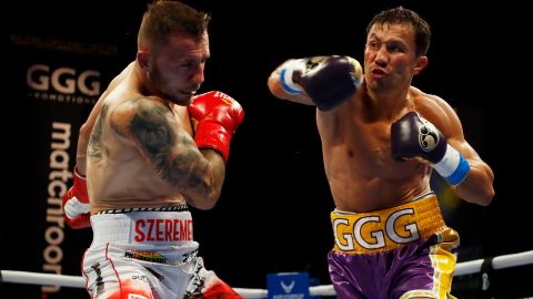 Gennady Golovkin en acción durante su pelea más reciente, contra Kamil Szeremeta en diciembre de 2020.