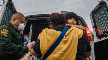 ICE agilizó los trámites para familias migrantes que pedían asilo en 2021.