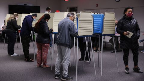 Los votantes de Virginia eligieron su próximo gobernador.