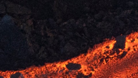 Para los expertos, el final de la erupción no será a corto plazo.