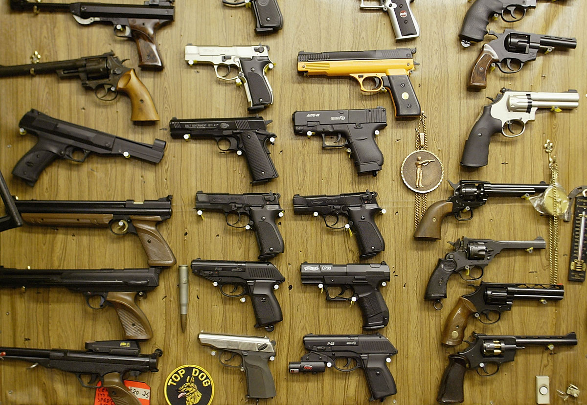 La policía de Santa Ana estará comprando armas para contribuir con eso a la seguridad pública.  (Getty Images)