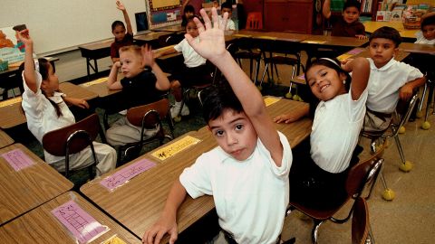 Estudiantes de Granada Hills Center reciben educación de primera calidad.