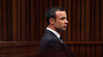 Oscar Pistorius en el juicio en su contra por asesinar a su novia en 2013 (Foto: Getty Images)