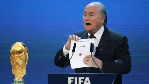 Joseph Blatter aseguró que sin la ayuda de otros agentes Qatar nunca hubiese sido escogida.