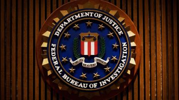 FBI admite envío de correos falsos desde servidor, confirma hackeo de red externa