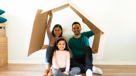 Hero-Image_LaOpinion_Homeownership_5_GettyImages-1297875353