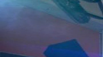 Dayami Lozada, conocida como la “Barbie de la salsa”, y sus hijos.