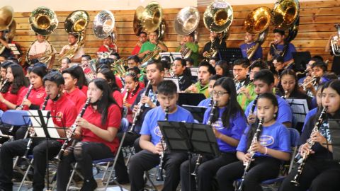 El Octavo Encuentro de Bandas Musicales en el día de Santa Cecilia, patrona de los músicos, reunió a 300 intérpretes de ocho bandas de música de Oaxaca.