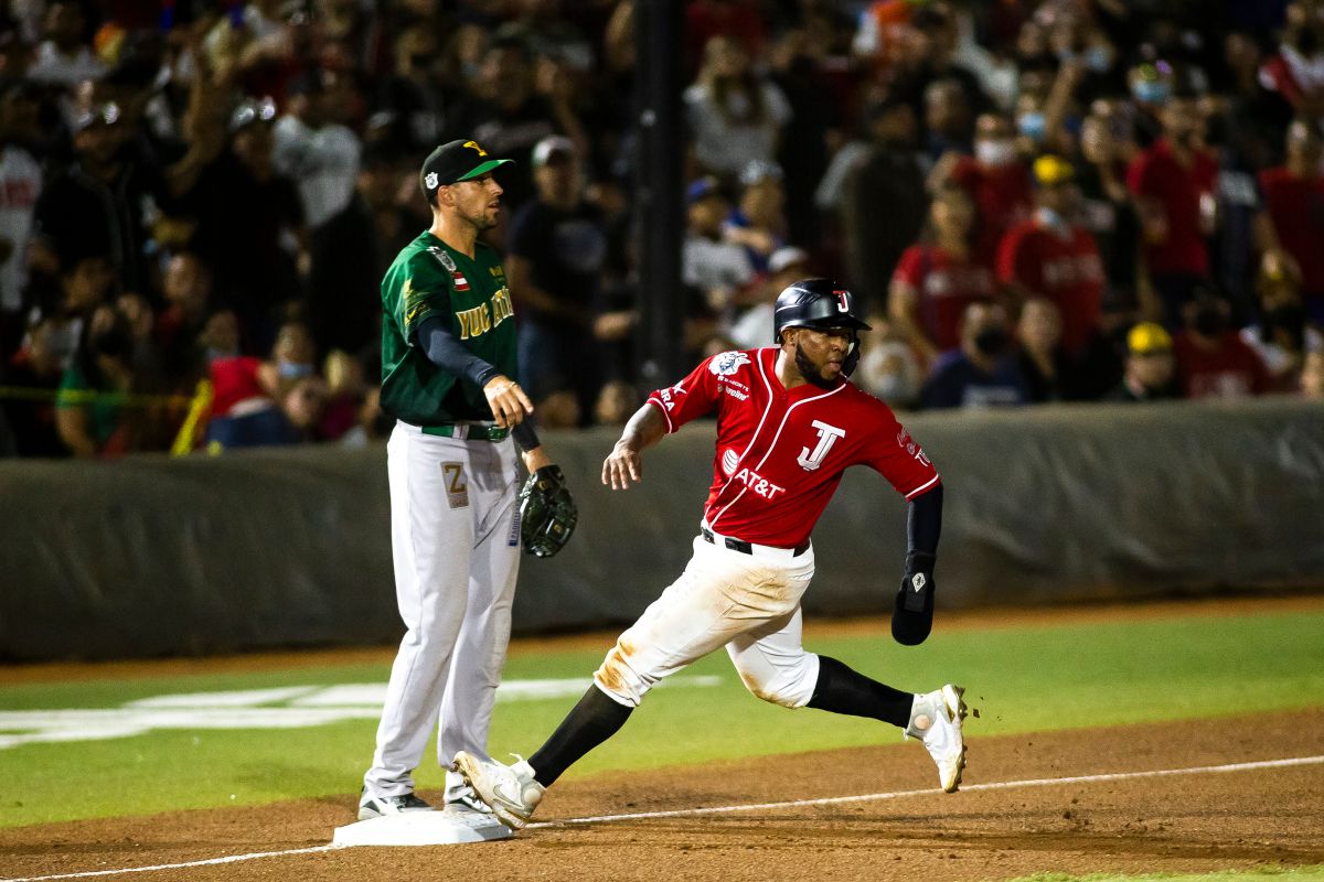 Dominican Leandro Castro, the most valuable player in Mexican baseball