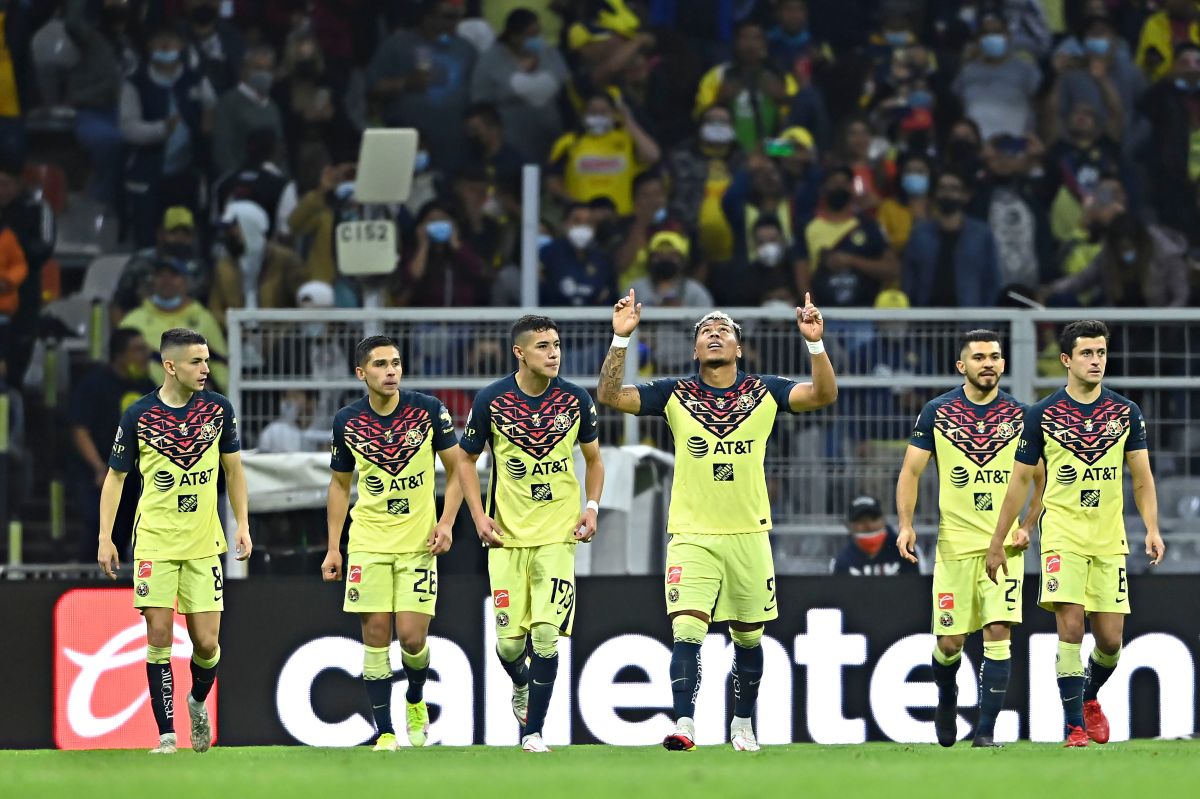 El América es un serio aspirante a levantar el trofeo del fútbol mexicano.