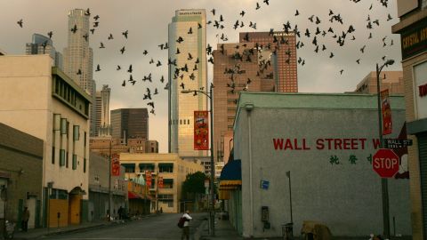 Madre de California desaparece misteriosamente, mientras su perro es hallado en el piso 28 de un edificio