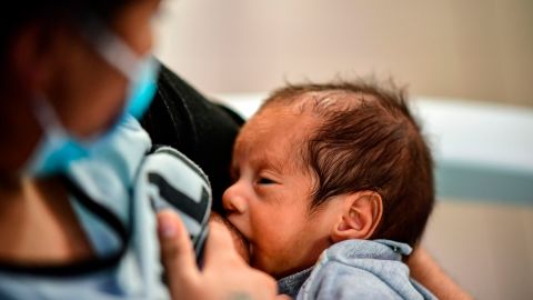 Madre y su hija recién nacida mueren, cuando la mujer sufre ataque epiléptico mientras amamantaba a la bebé