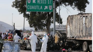 Mueren 19 en choque de la México Puebla.
