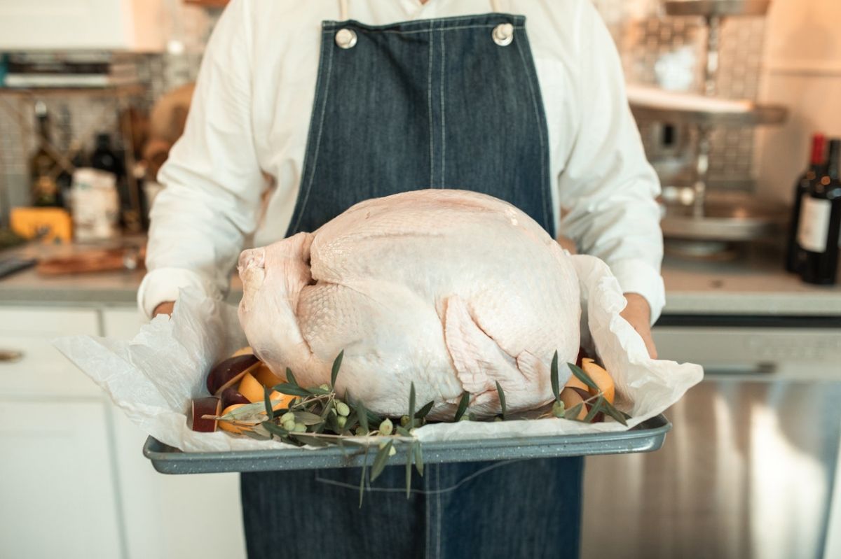 Thawing a whole turkey: the 3 safe methods the USDA advises and how you should never do it