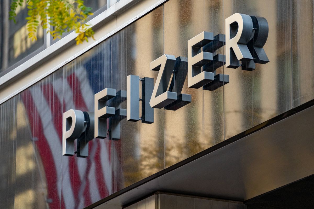 Pfizer envió más de dos mil millones de vacunas a nivel mundial, pero solo 167 millones a países en desarrollo.