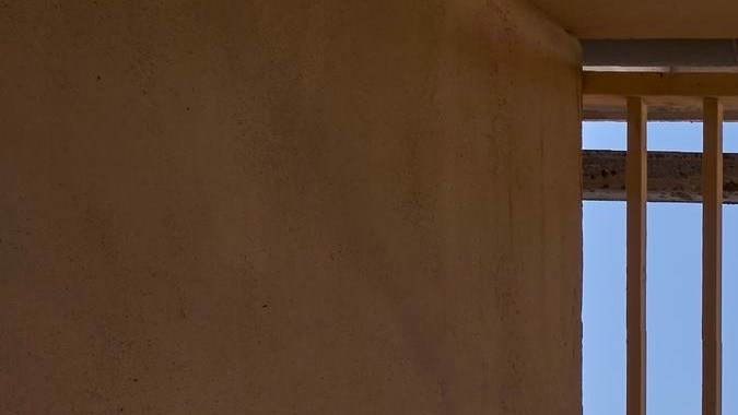 Vista lateral del Porsche 718 Cayman GT4 RS