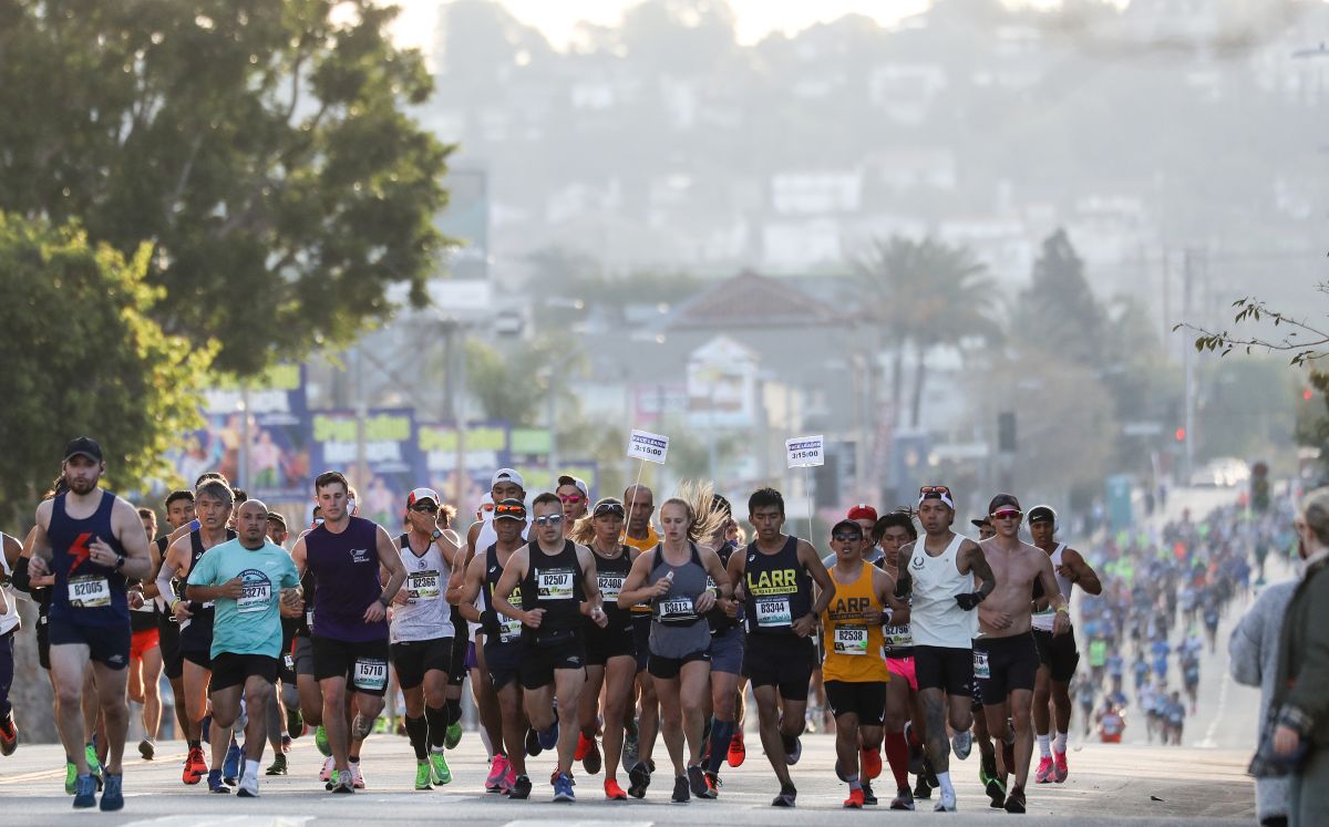 what streets should drivers avoid on sunday during the los angeles marathon american post