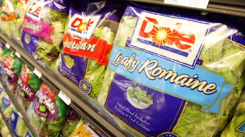 Recogen ensaladas en 10 estados por amenaza de contaminación con listeria