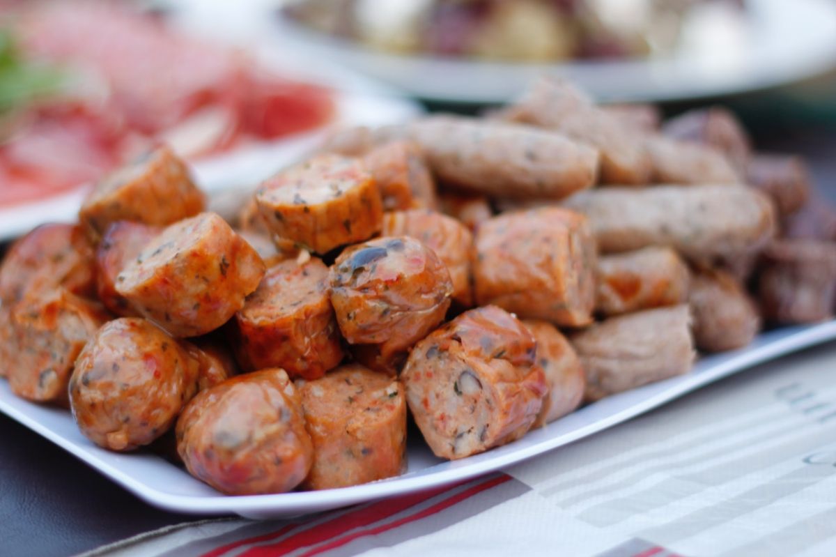 Salchichas y hamburguesas subirán de precio pronto en Estados Unidos
