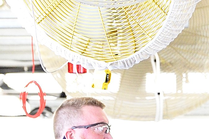 Foto del Toyota Camry 2018 en la línea de producción