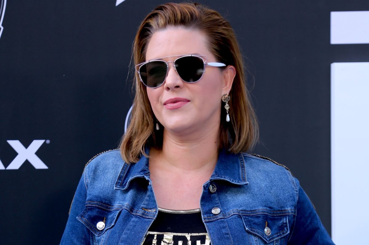 Sin ropa interior, Alicia Machado se deja ver usando un vestido negro de encaje transparente - La Opinión Sin ropa interior, Alicia Machado se deja ver usando un vestido negro de encaje transparente - La Opinión