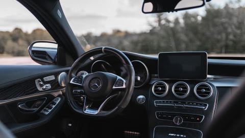 Foto del interior de un auto vacío