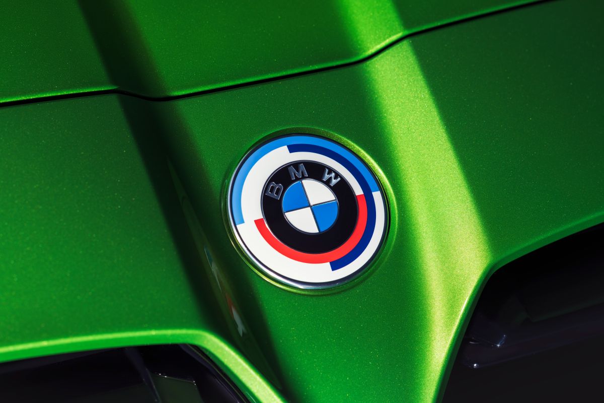 Foto del nuevo emblema de la BMW Motorsports