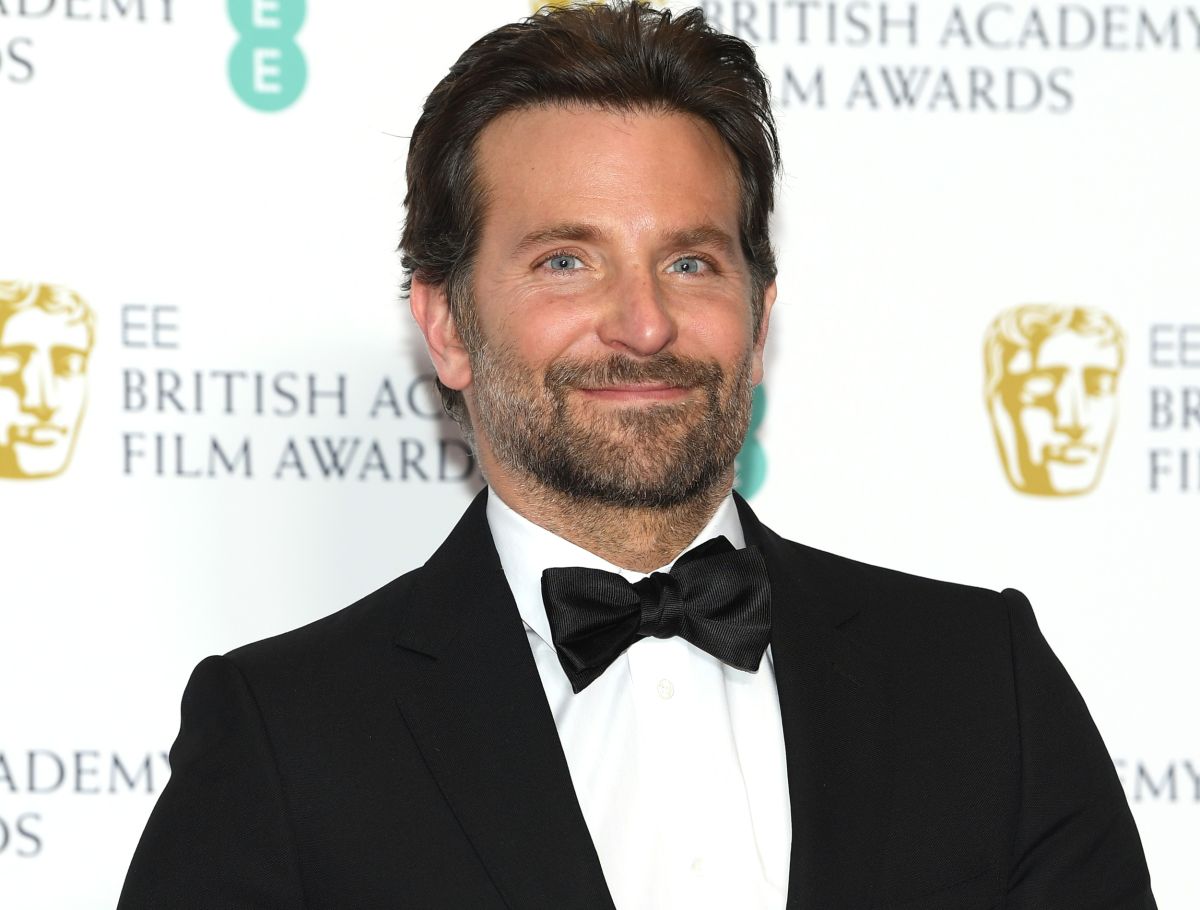 Bradley Cooper shared his experience of being mugged in the New York subway