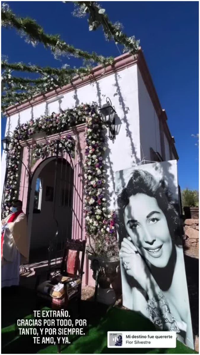Ángela Aguilar recordó con mucho cariño a su abuela, la gran Flor Silvestre (Ángela Aguilar/Instagram)
