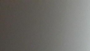 Foto de varios cargadores eléctricos domésticos para autos eléctricos