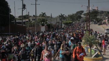 La caravana de migrantes avanza por Tonalá, en Chiapas.