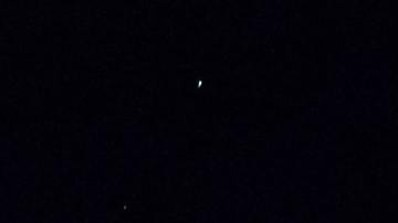 Durante el eclipse parcial de luna, nuestro satélite natural se tornará de un color rojizo.