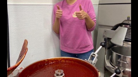 La emprendedora Annie Leal es la creadora de I Love Chamoy. / fotos: suministradas