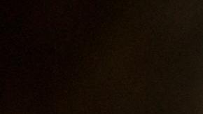 Foto de un conductor con las manos sobre el volante