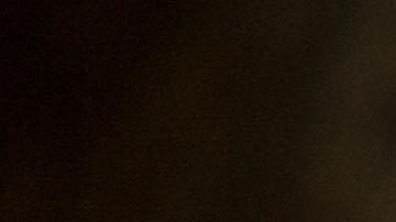 Foto de un conductor con las manos sobre el volante