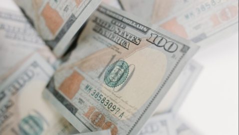 Al menos 750,000 cheques de estímulo en papel fueron enviados por correo esta semana, anunció la CFTB-pexels-tara-winstead-71115791.jpg
