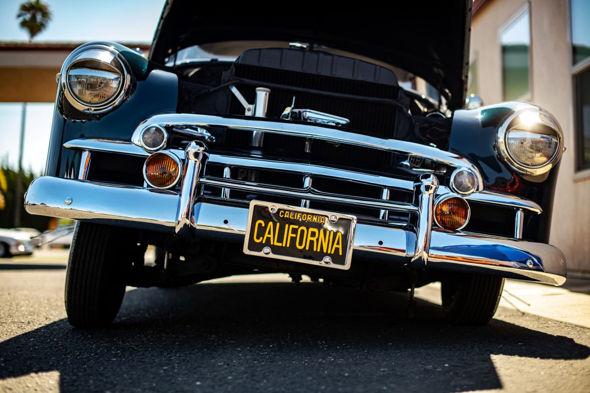 California es uno de los estados que expide placas de matrícula personalizadas. 