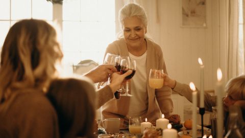 Esta sencilla receta casera puede ayudar a fomentar las energías positivas durante tus reuniones familiares.