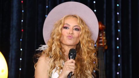 Paulina Rubio | Mezcalent.