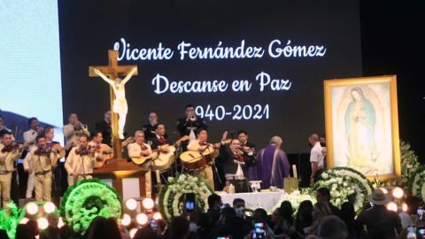 Vicente Fernández funeral | Mezcalent.