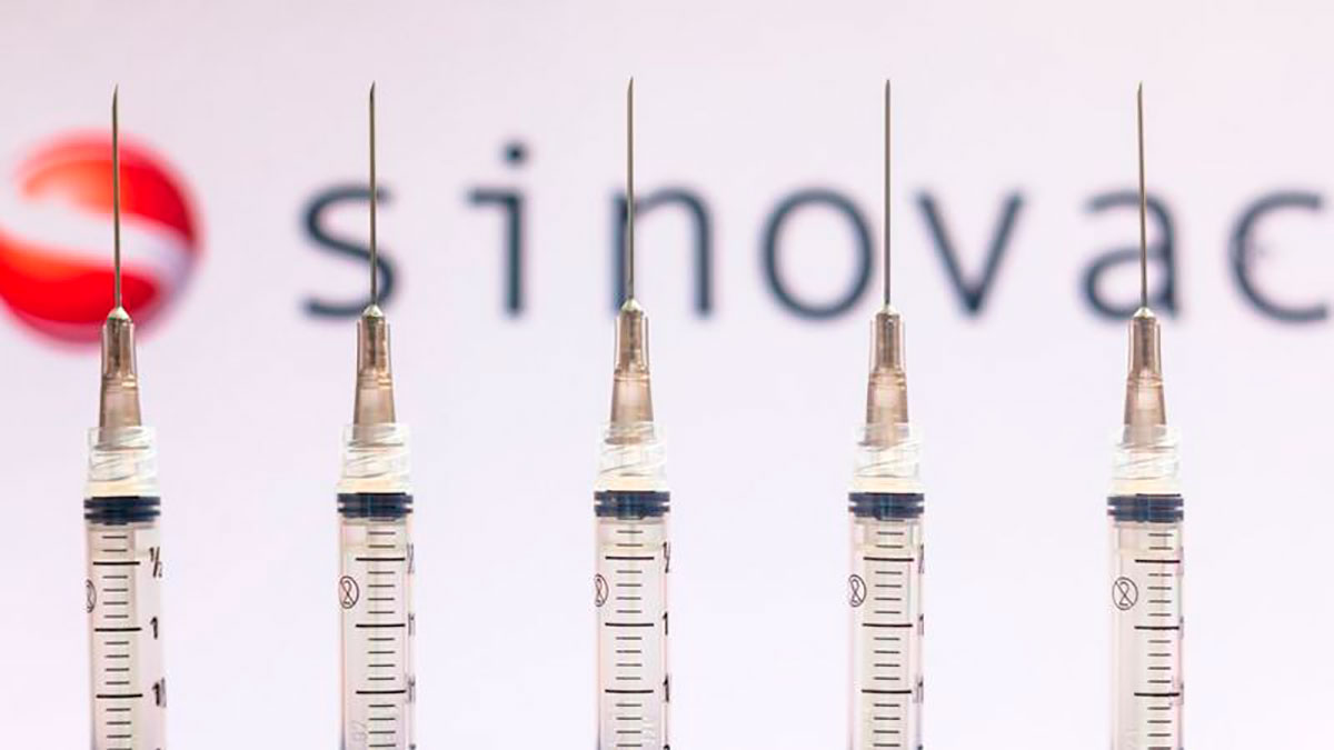 La vacuna producida por el laboratorio chino Sinovac fue ampliamente utilizada este año en América Latina.
