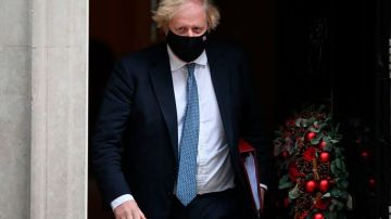 Boris Johnson ha estado bajo presión después que se conociera la realización de una fiesta navideña en las oficinas de gobierno durante el confinamiento de diciembre de 2020.