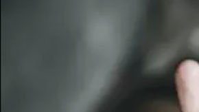 "Me tocaban y no me podía negar": las niñas forzadas a trabajar en bares y clubs en Nepal