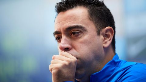 Xavi Hernández, entrenador del FC Barcelona, comienza el 2022 con una baja de 14 futbolistas.