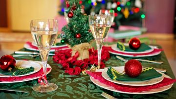 6 rituales durante la cena de Navidad para atraer la buena suerte y la abundancia