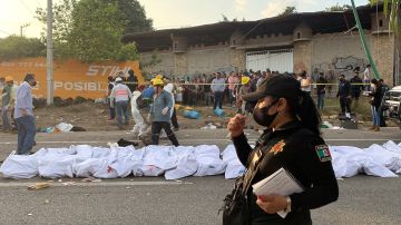 Sube a 53 los muertos en accidente de migrantes en Chiapas; FGR asume investigación
