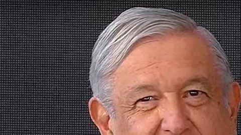 AMLO es vacunado contra la COVID-19 con la dosis de refuerzo de AstraZeneca.