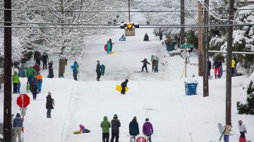 Tormenta invernal podría traer 10 pies de nieve y una rara Navidad blanca a partes de EE.UU.