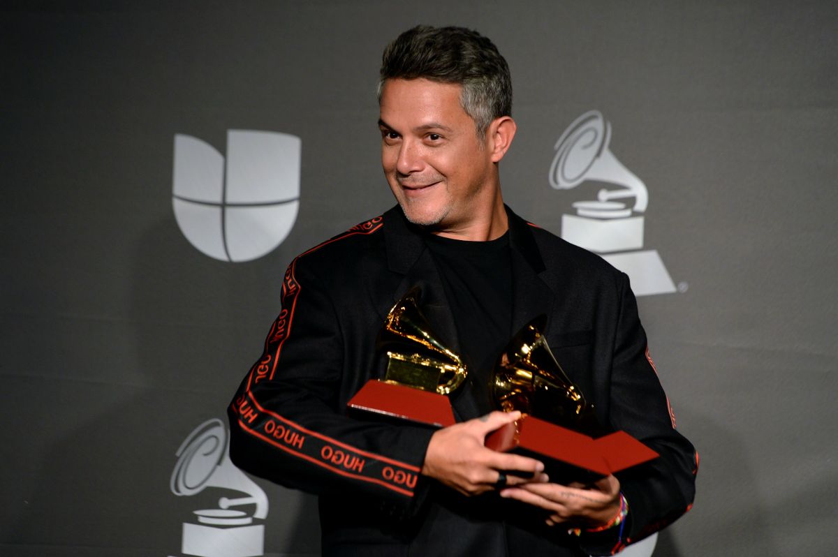 Alejandro Sanz says he did not fail because he never had a plan B